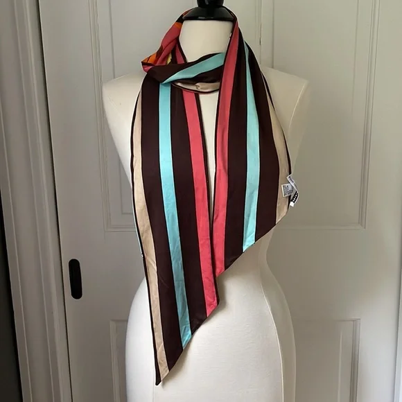 Diane Von Furstenberg Vintage Dual Pattern Oblong Silk Scarf - Picture 2 of 7